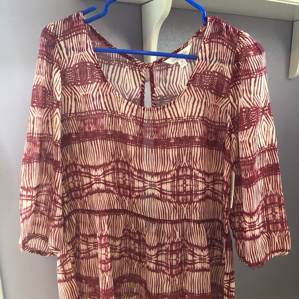 White/wine red pattern Charming Charlie blouse
